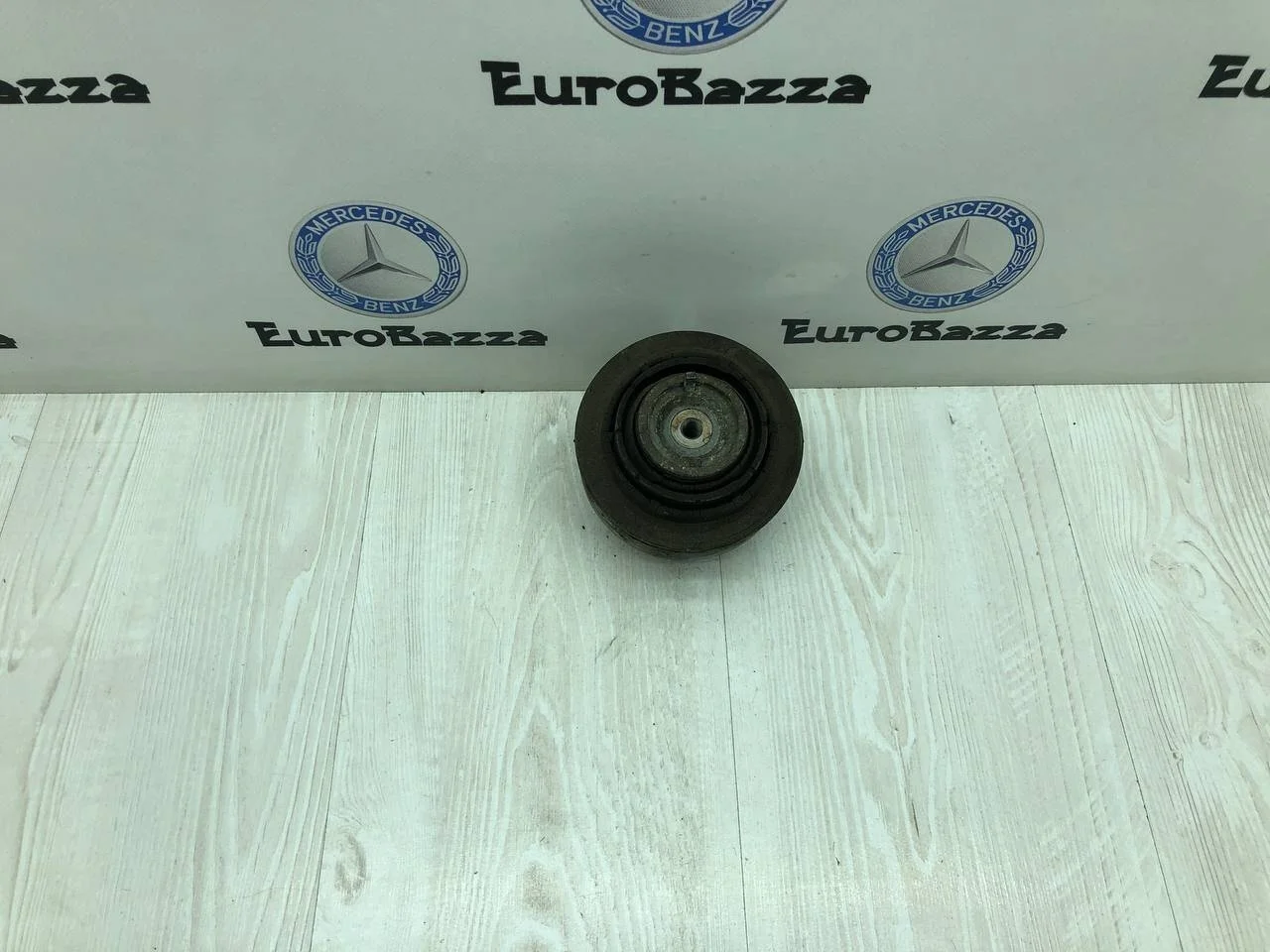 Подушка двигателя Mercedes W210