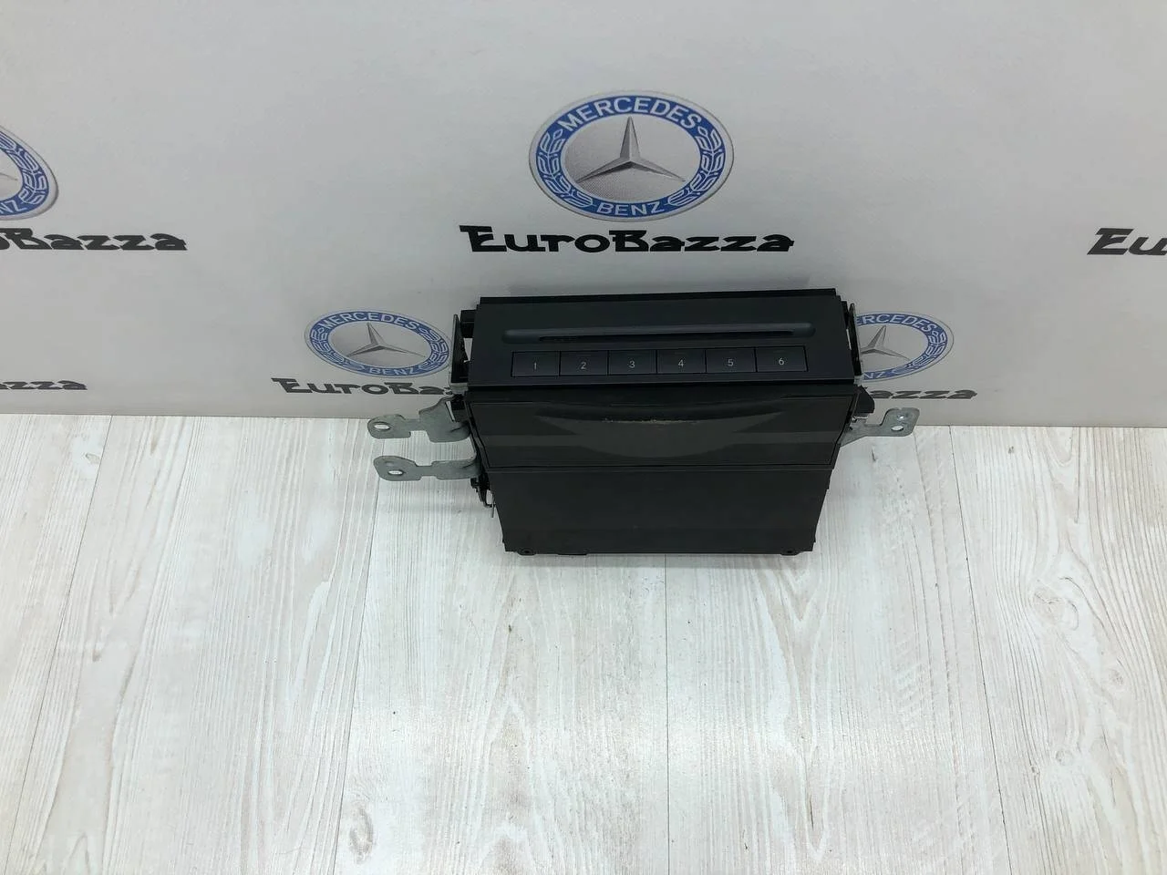 CD-чейнджер Mercedes X164