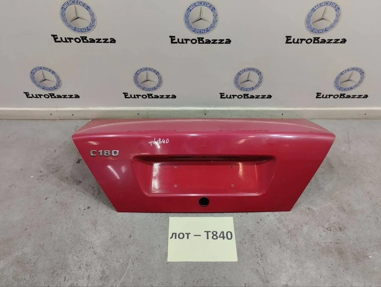 Крышка багажника Mercedes W202