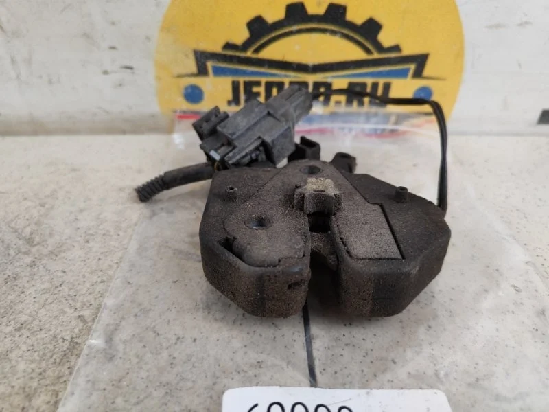 Замок капота Volvo XC90 2010 C_71