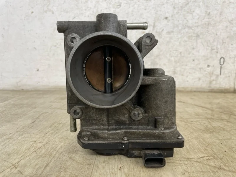 Дросельная заслонка MAZDA MAZDA 3 2003 L3R413640 BK