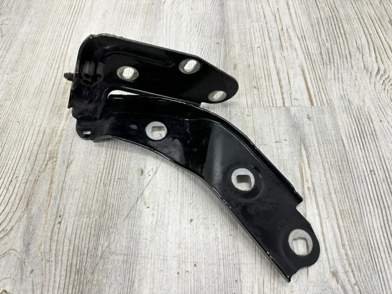 Петля капота Porsche Cayenne GTS 2015 958 (92A)