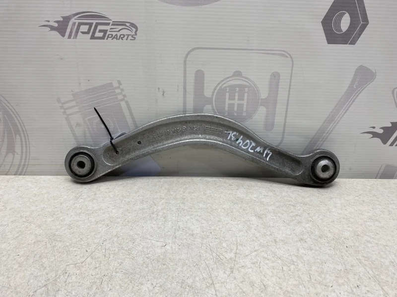 Рычаг задний левый верхний поперечный Mercedes-benz 2007 W204