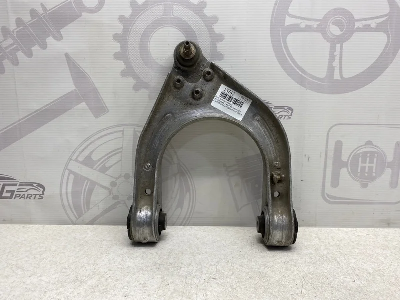 Рычаг передний верхний Mercedes-benz 2007 W211