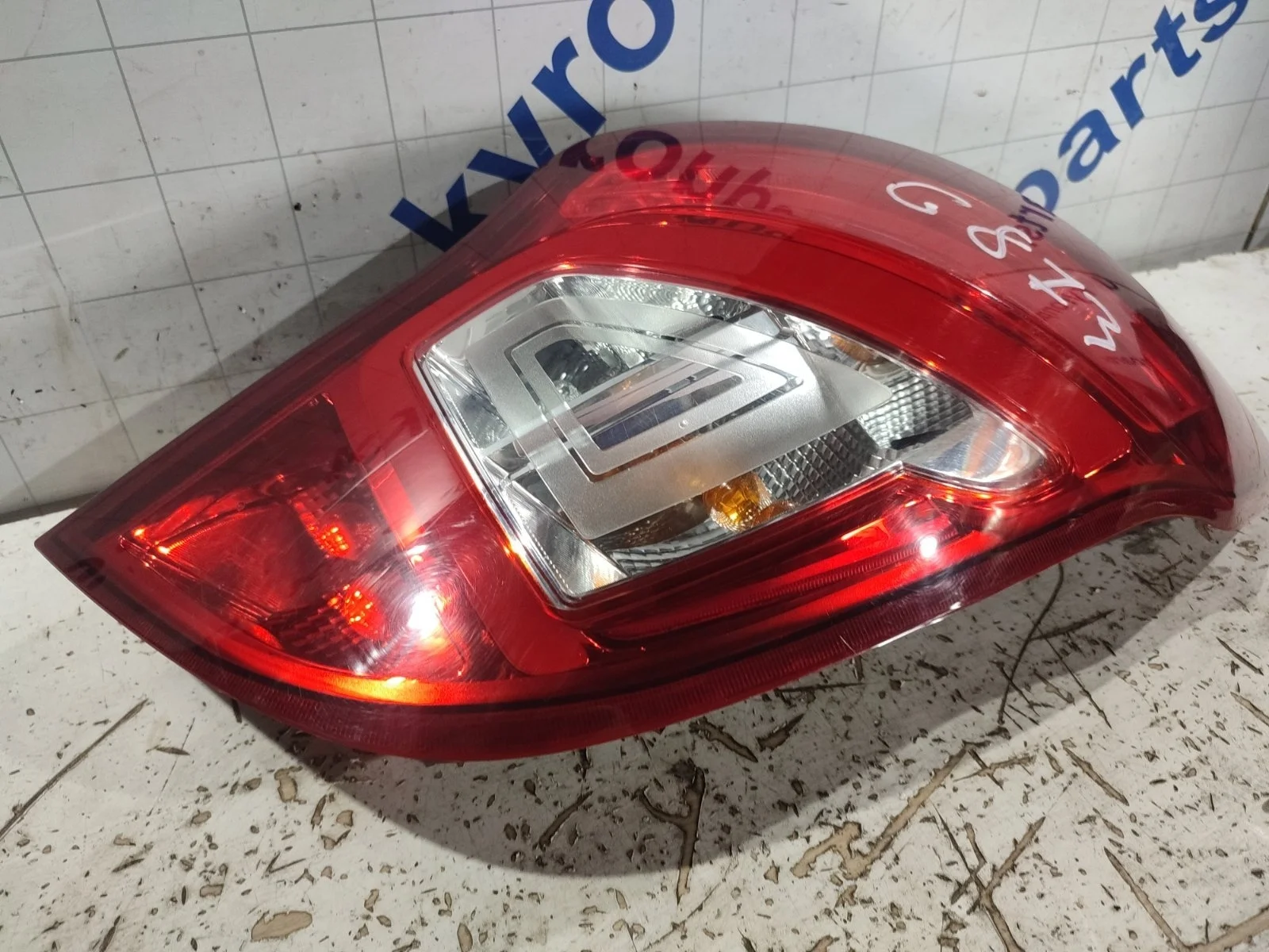 Фонарь SsangYong Actyon 2015 C200