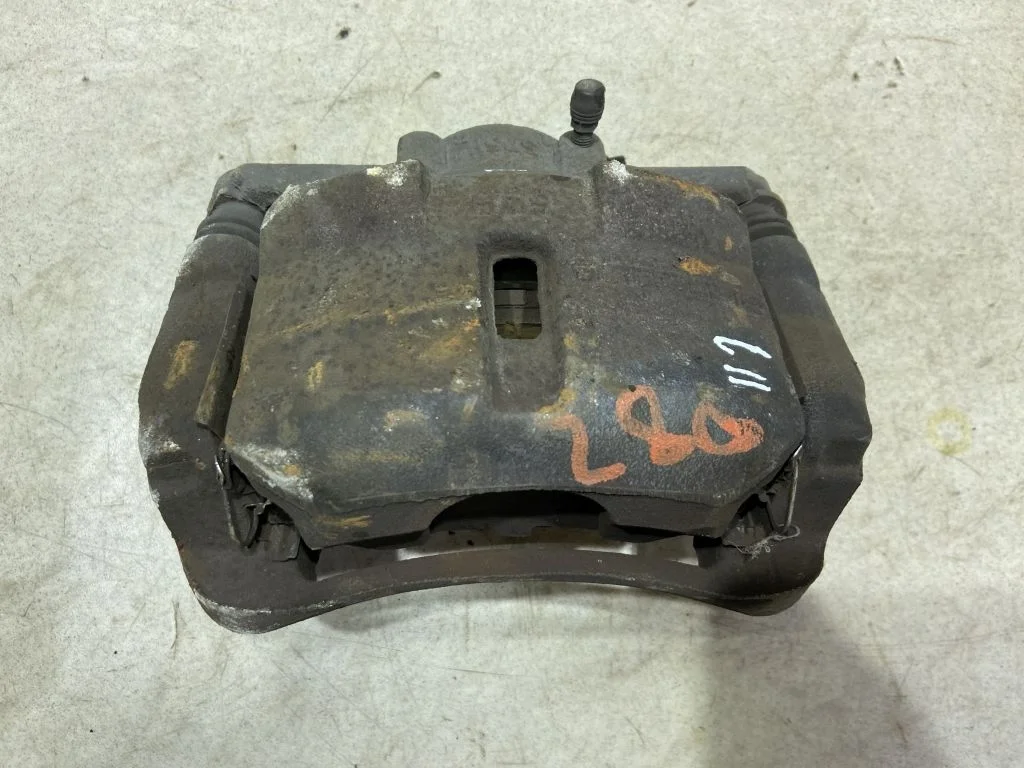 Суппорт левый Nissan Qashqai J11 410114EA0A