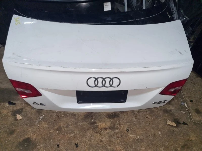 Крышка багажника Audi A6 2009 4F2