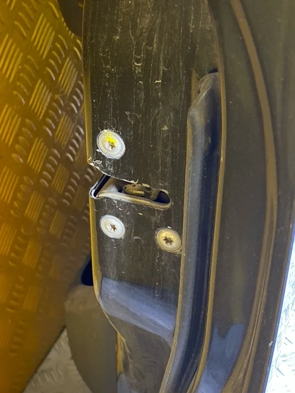 Замок двери передней правой Nissan Pathfinder (R51M) 2004-2013 2006 80500EB30A ВНЕДОРОЖНИК 2.5 D YD25