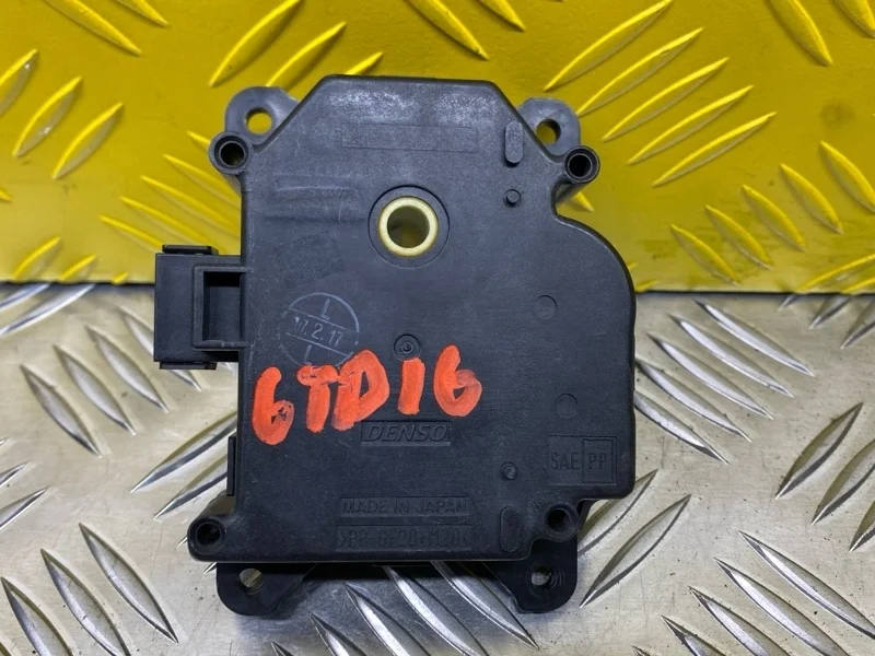 Моторчик заслонки печки Toyota Land Cruiser Prado 120 (2002-2009) 2007 8710635150 ВНЕДОРОЖНИК 3.0 D 1KDFTV