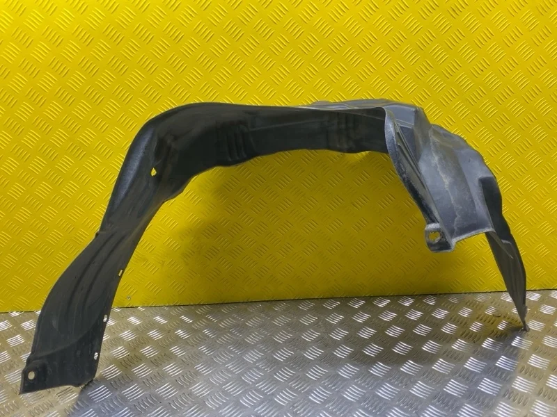 Защита арок задняя левая (подкрылок) Toyota Hilux (2005-2015) 2013 656380K010 2.5 D 2KDFTV