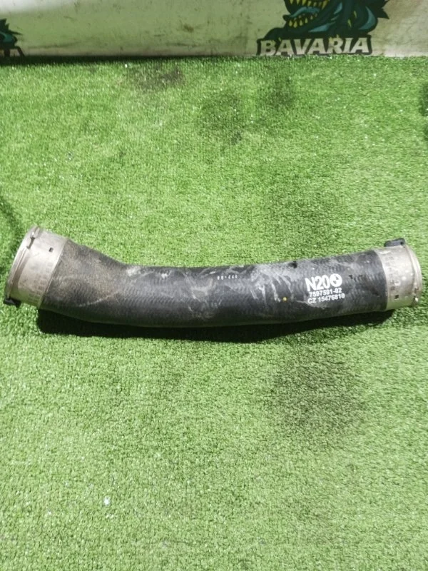 Патрубок интеркулера BMW 3 2012 13717597591 F30 N20B20B