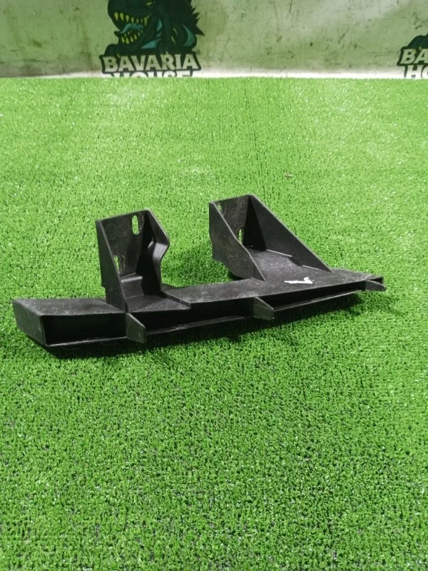 Крепление бампера Audi q7 2006 4L0807333A 4LB BAR, переднее левое