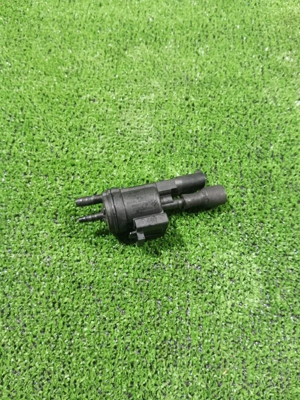 Клапан электромагнитный Mercedes-Benz C-class 2011 0025407097 W204 271.860