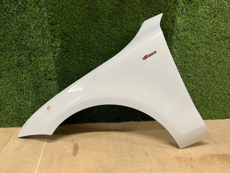 Крыло Audi A7 2013 4G8821105B 4G CGW 3.0, переднее левое