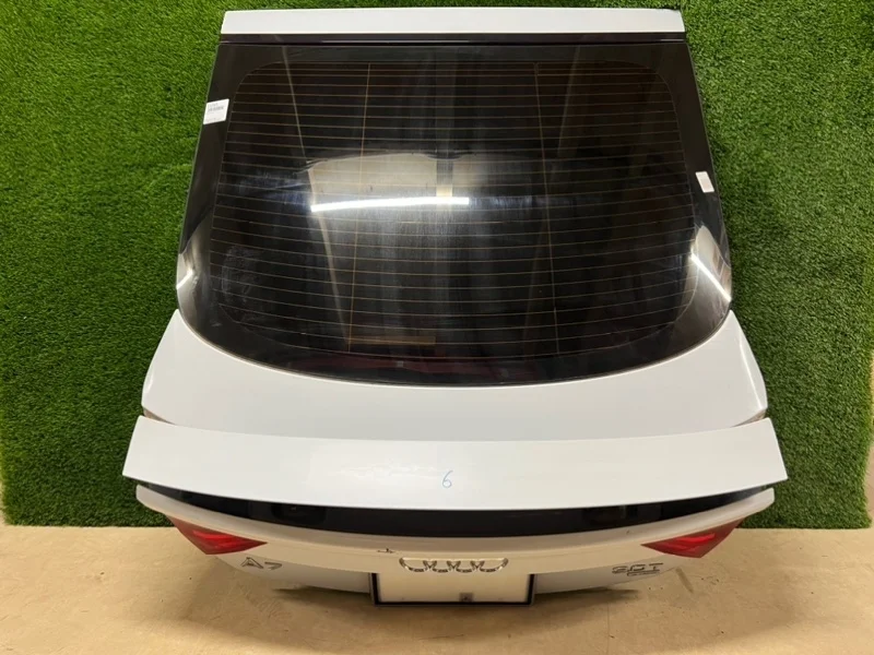 Крышка багажника Audi A7 2013 4G8827025B 4G CGW 3.0