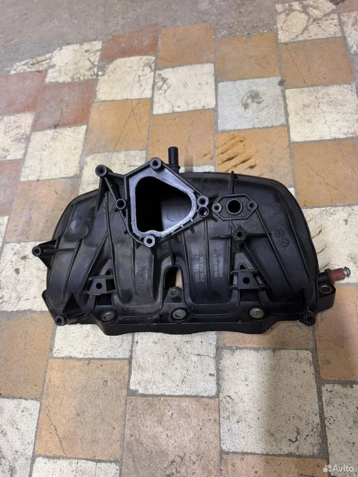 Впускной коллектор верхняя часть vag