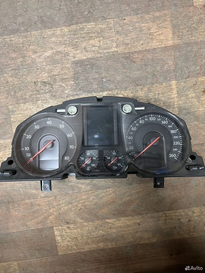 Щиток приборов от volkswagen passat b6 b7 vag