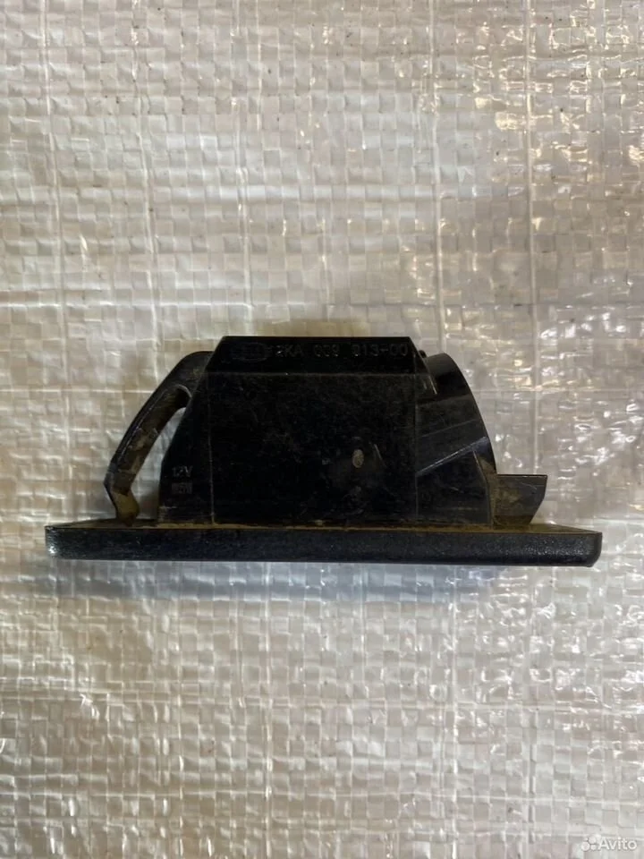 Плафон подсветки номера qashqai