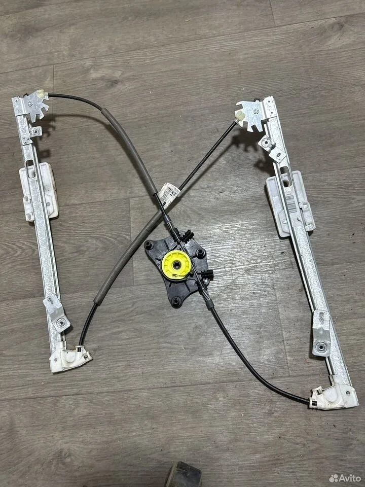 Стеклоподъемник передний левый электрический октав