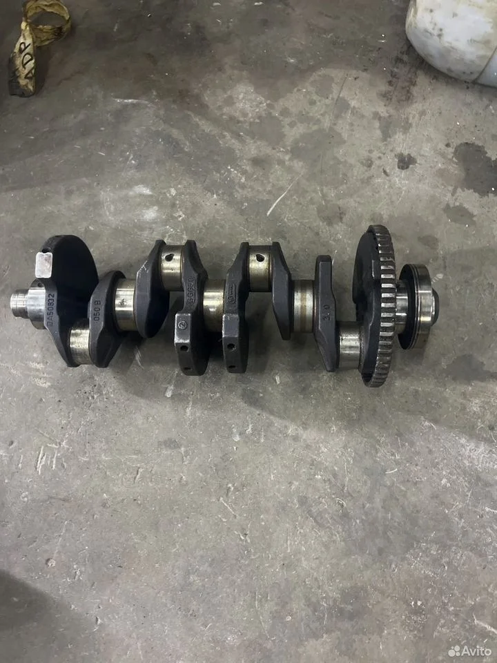 Коленвал vag (050b)