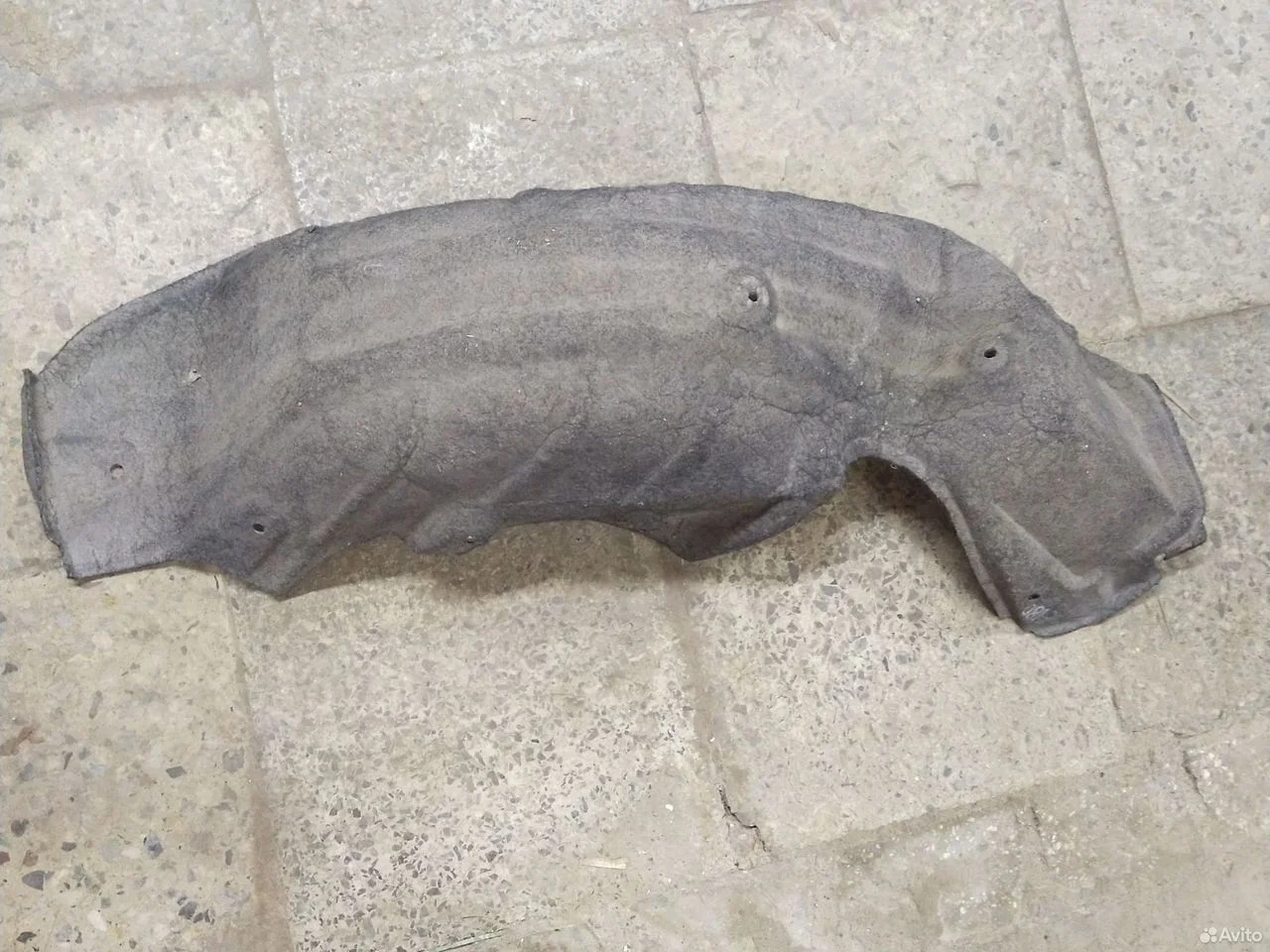 Подкрылок задний правый toyota corolla e180