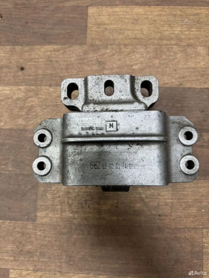 Подушка кпп (опора) vag