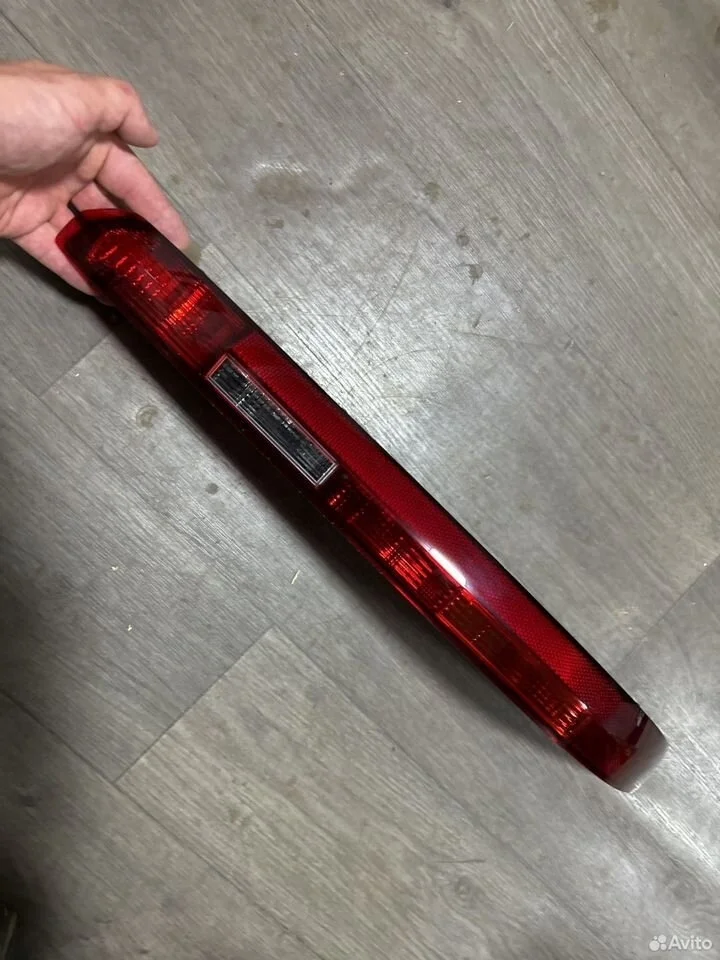 Фонарь в задний бампер правый vag