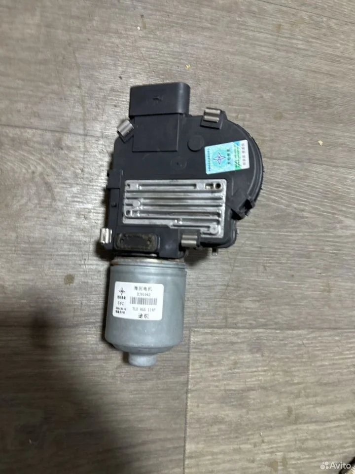 Моторчик дворников передний vag новый