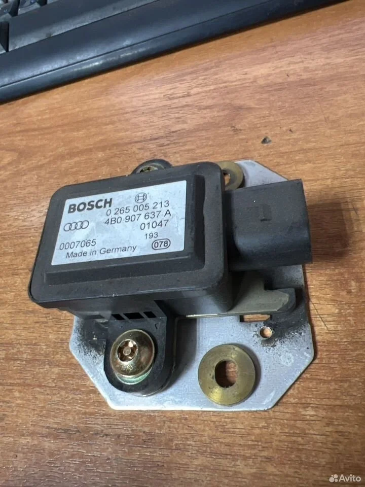 Датчик ускорения vag