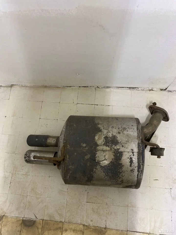 Банка глушителя правая infiniti m y50