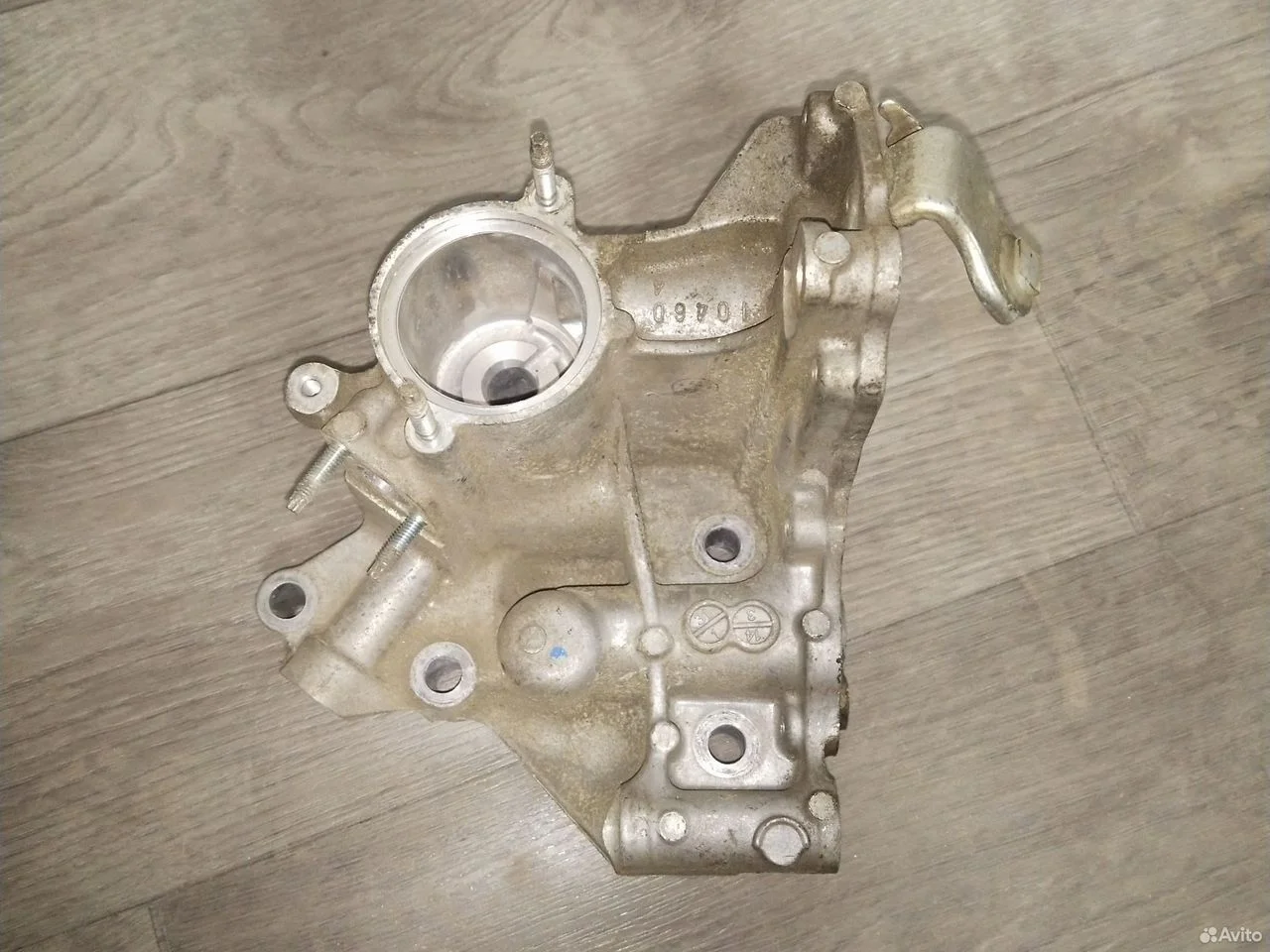 Корпус помпы toyota camry 50 2011