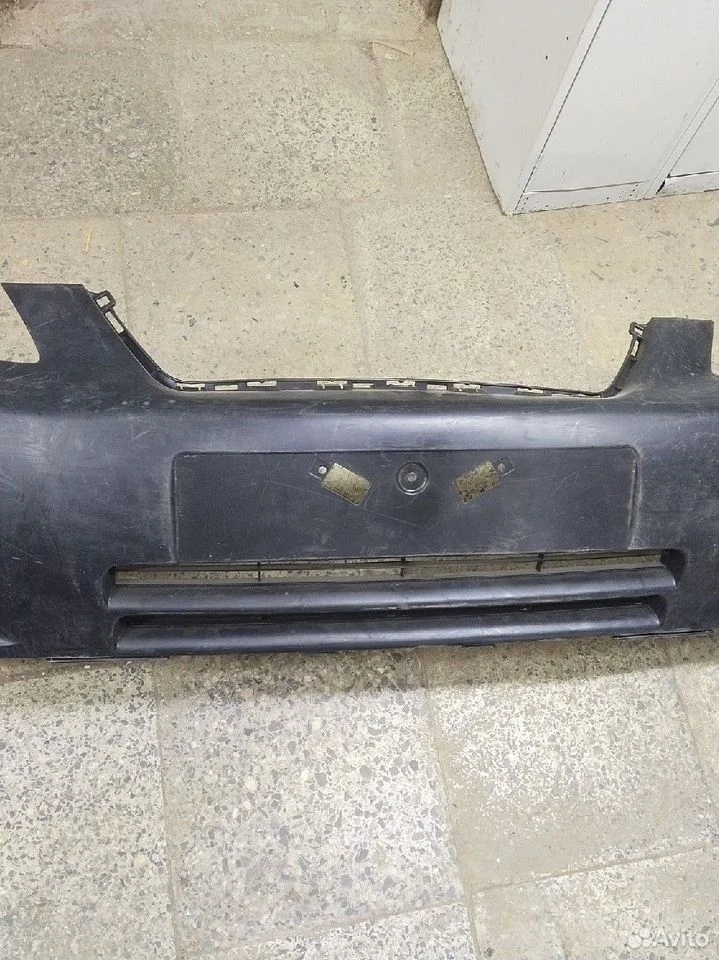 Бампер передний toyota