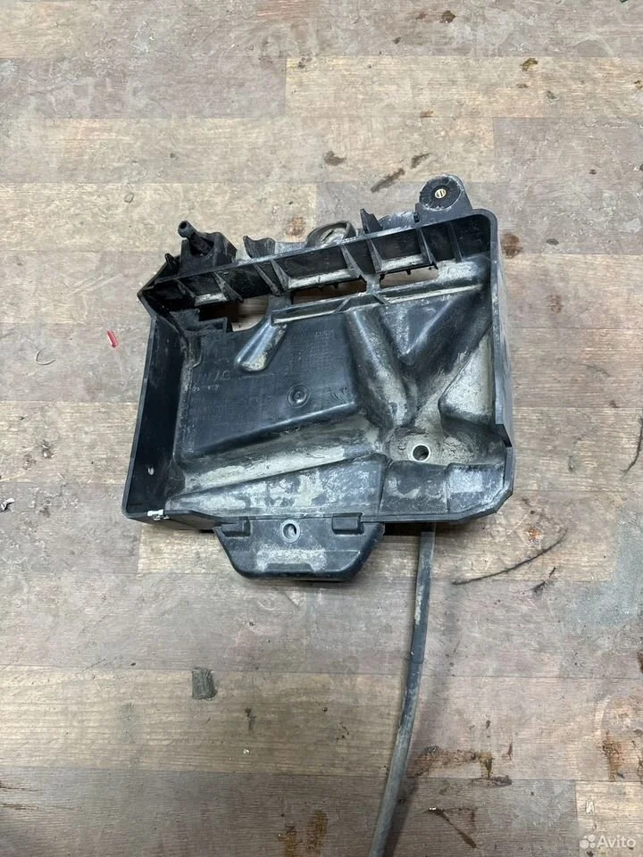 Площадка под акб vag