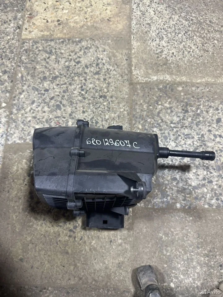 Корпус воздушного фильтра vag