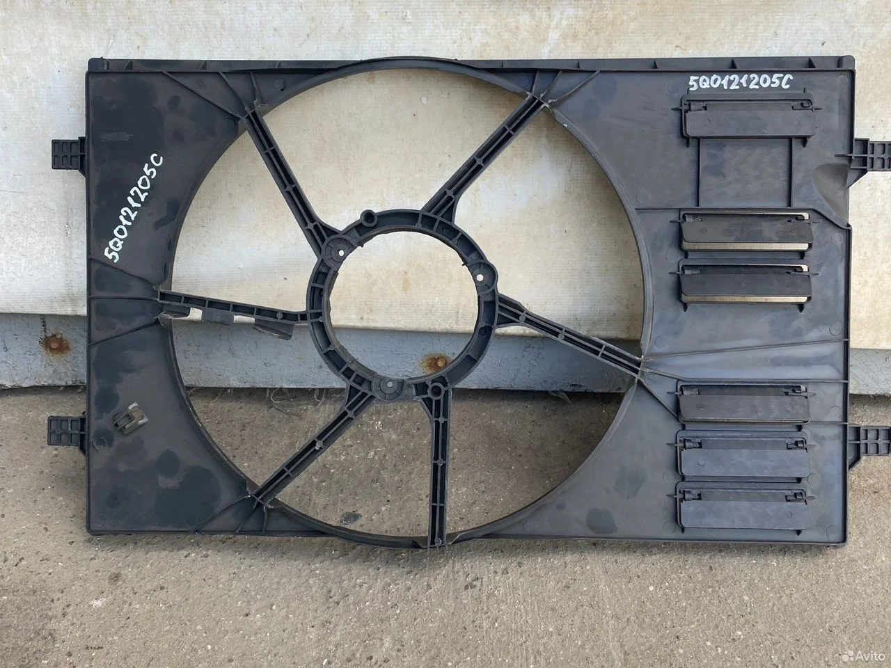 Диффузор радиаторов skoda octavia a7 2016г vag