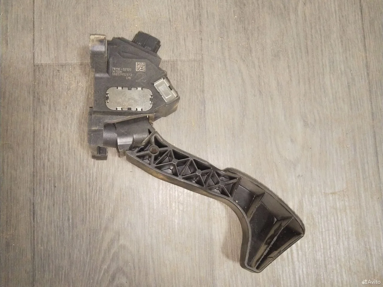 Педаль газа toyota corolla e180 2013