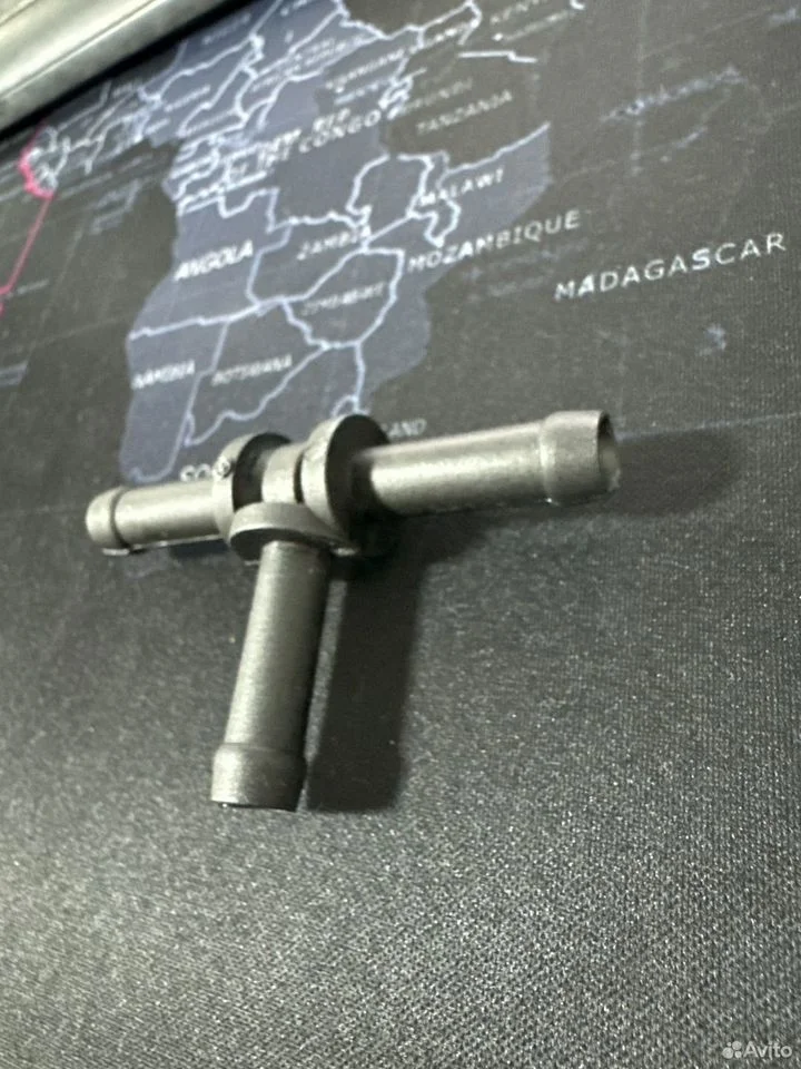 Фланец системы охлаждения (тройник) vag