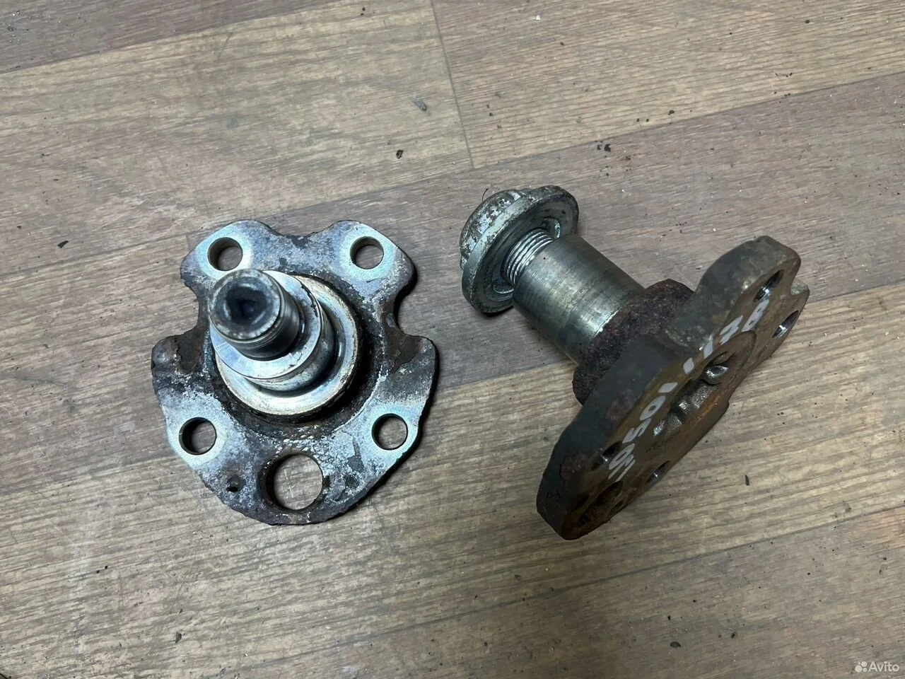 Цапфа задняя vag