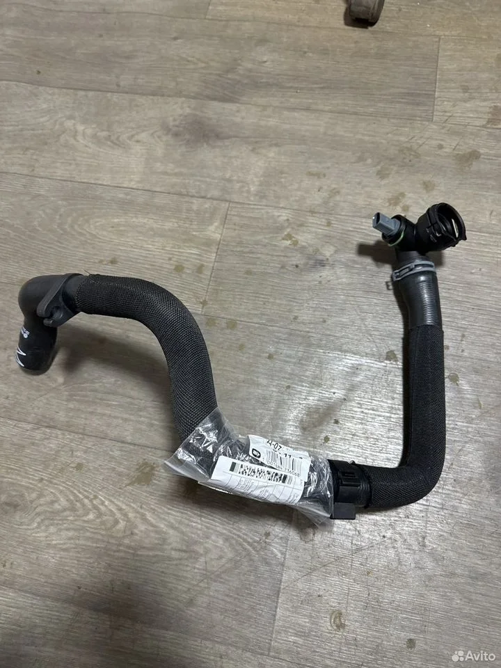 Шланг системы охлаждения vag новый оригинал vag