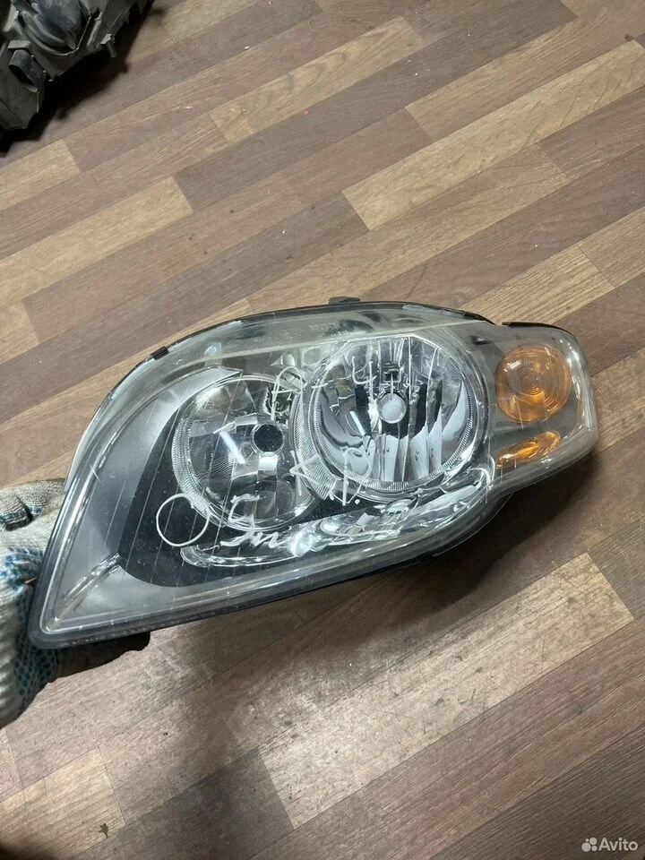 Фара галоген левая 8e0941003ak vag