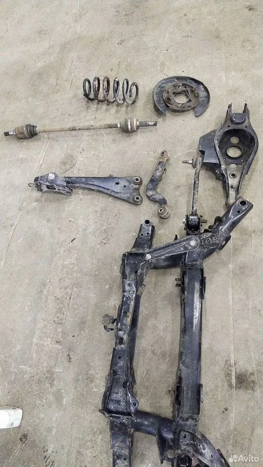 Подрамник задний на тойота рав4 2016г.в