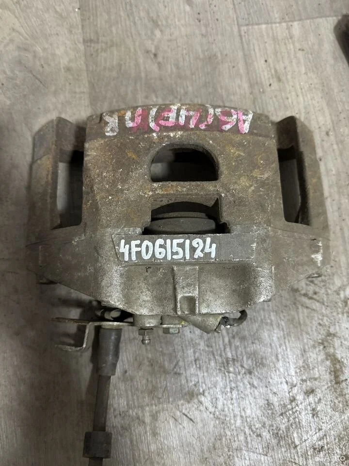 Суппорт тормозной передний правый vag