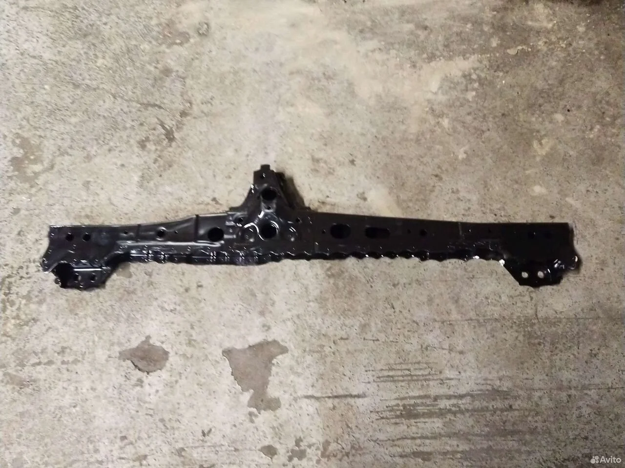 Усилитель передний для toyota corolla