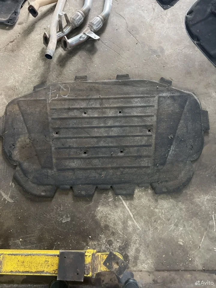 Утеплитель капота vag 4l0863825