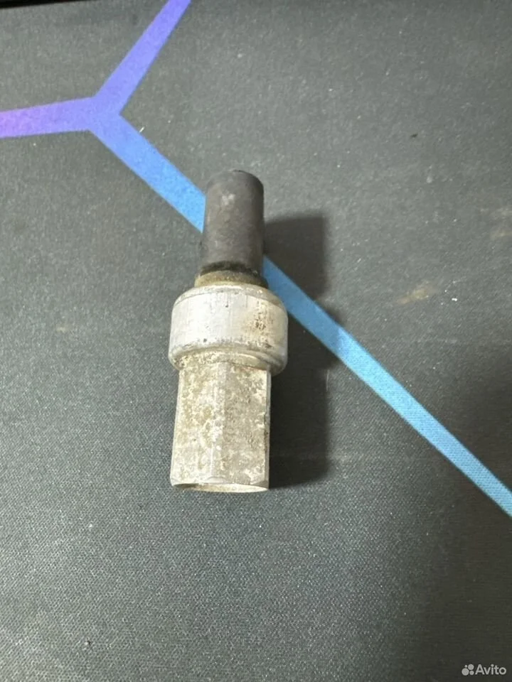 Датчик давления кондиционера vag