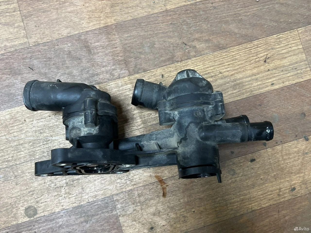 Корпус термостата volkswagen polo 1.6 vag