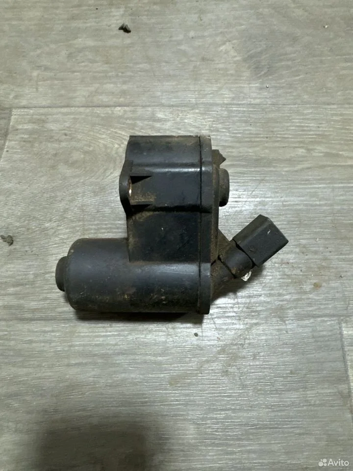 Мотор тормозного суппорта задний vag