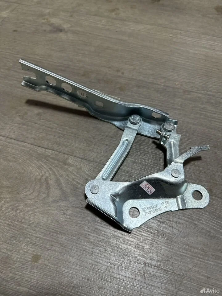 Петля капота правая суперb 2008-2015г новый оригин