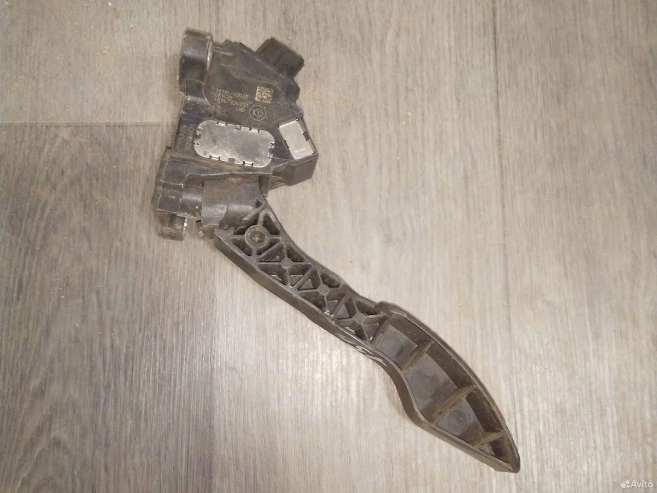 Педаль газа toyota