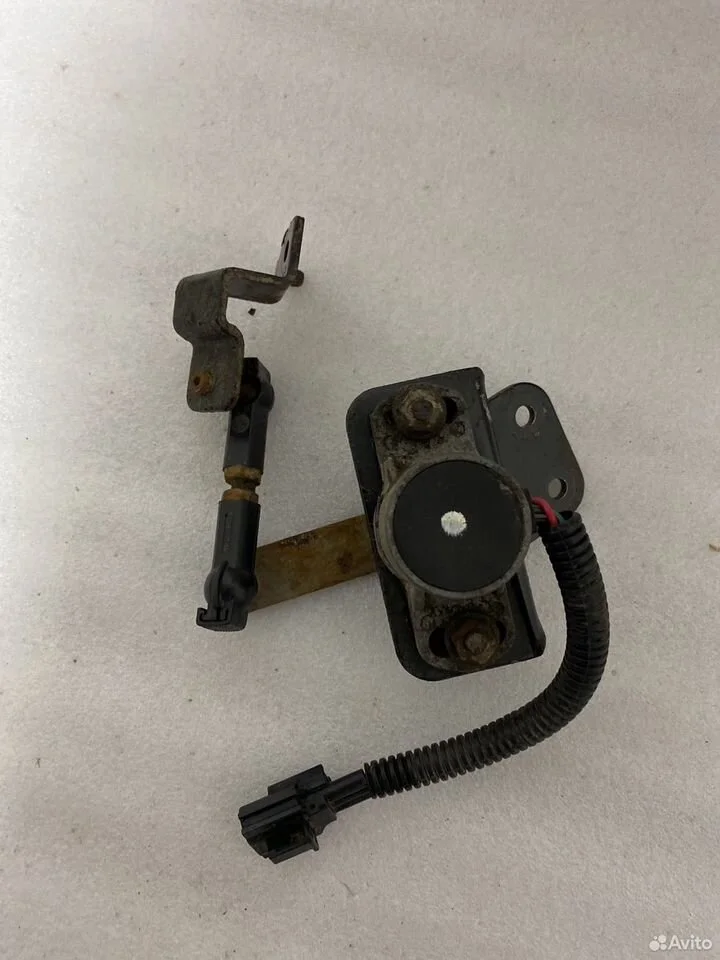 Датчик положения кузова infiniti qx80 z62